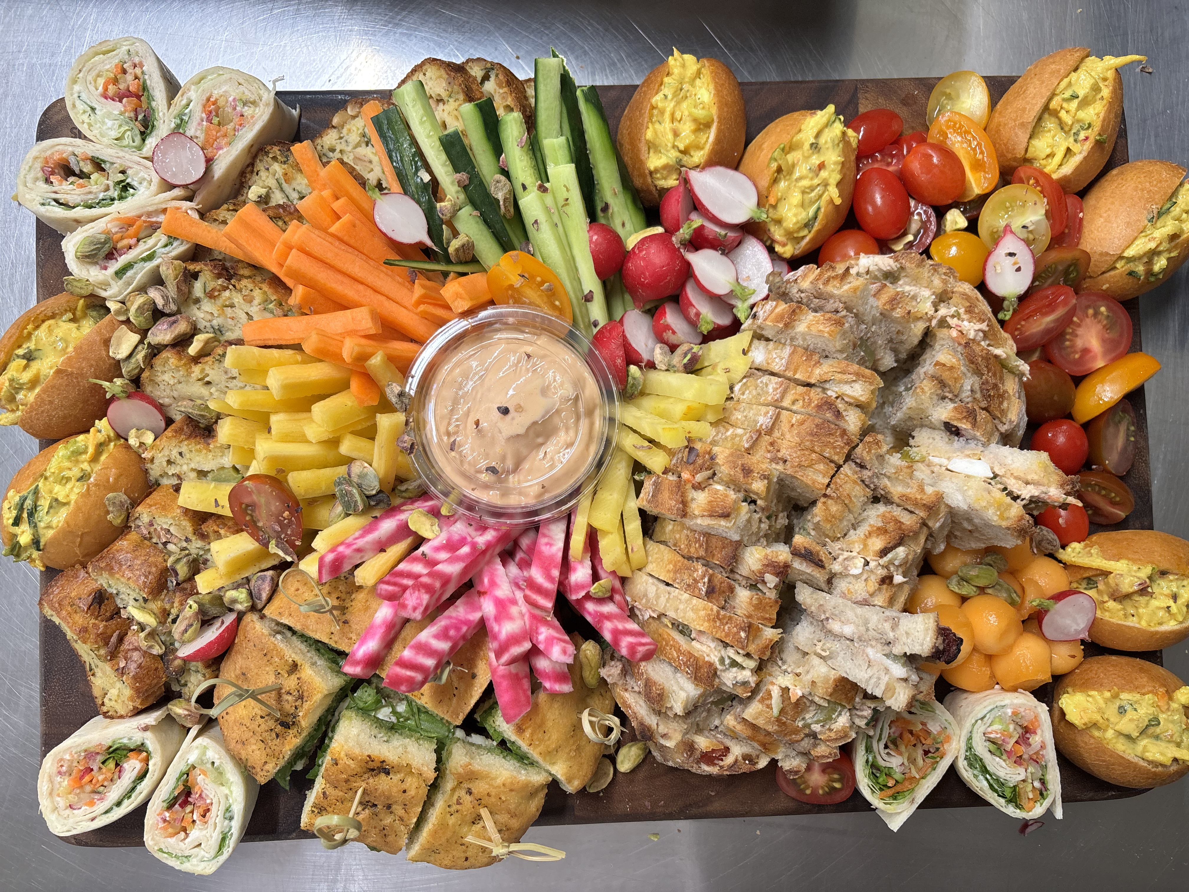Plateau apéritif avec crudités